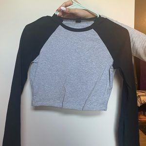 Cropped basic shirt!